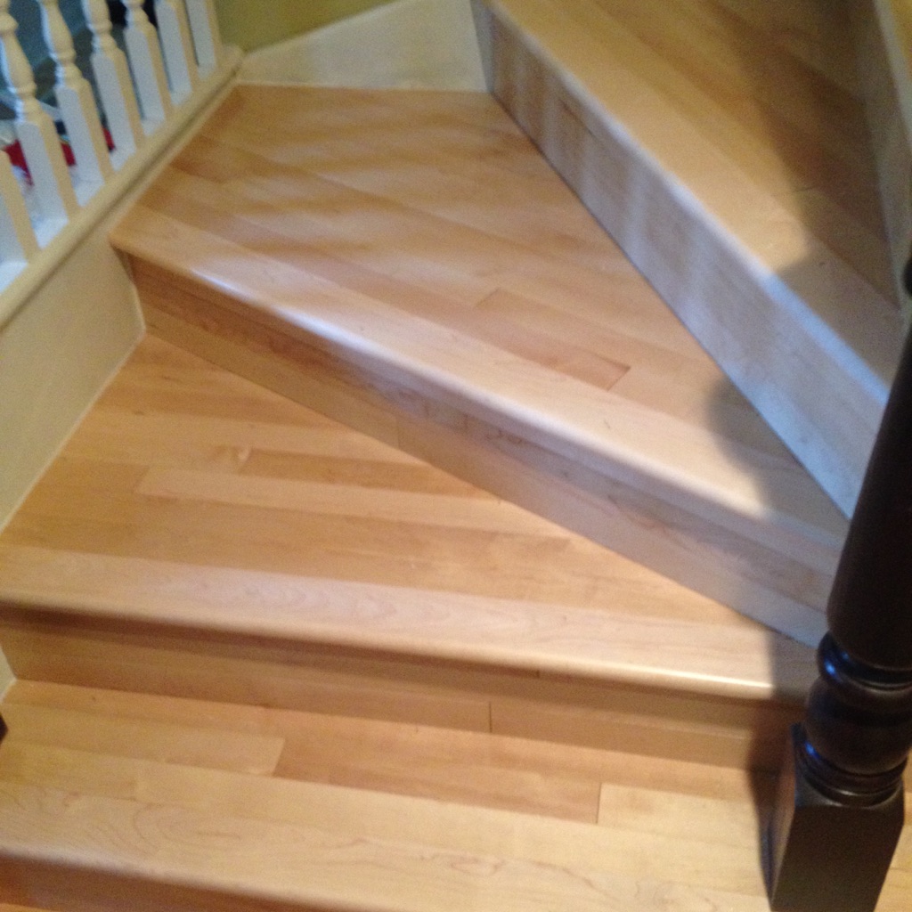Pdj Shaw Flooring Waterloo On Maple Hardwood Stairs