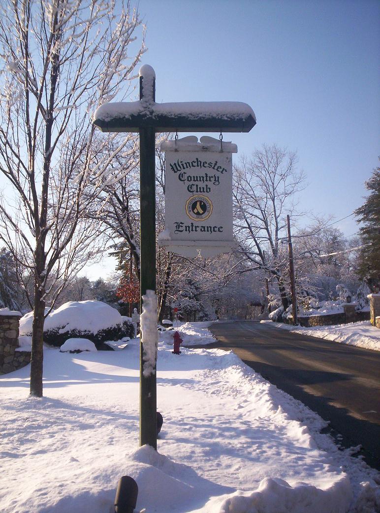 Winchester Country Club Sign