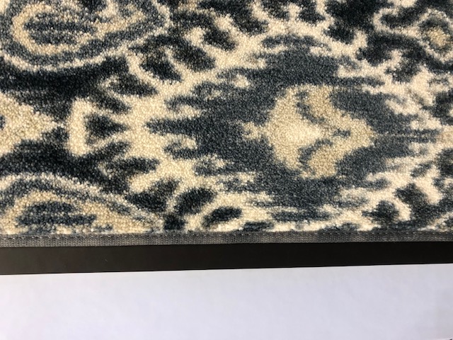 Carpet Binding of clean, new carpet